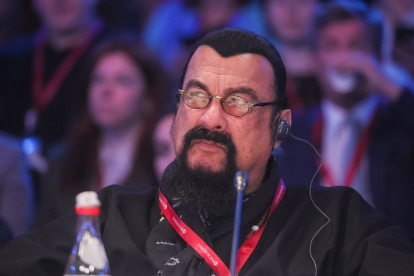 Стивен Сигал