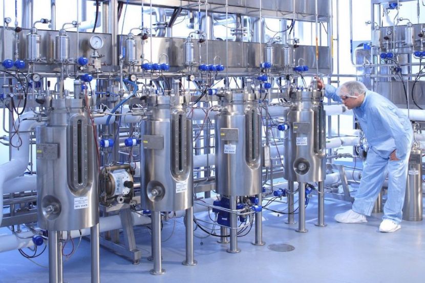 Russian Stock Market (MOEX): Share prices of chemical enterprises 16.12.2025, 15:00 MSK