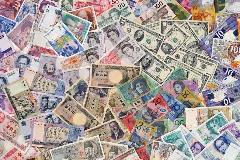 Официальные курсы ЦБ РФ основных валют на 13.01.2026