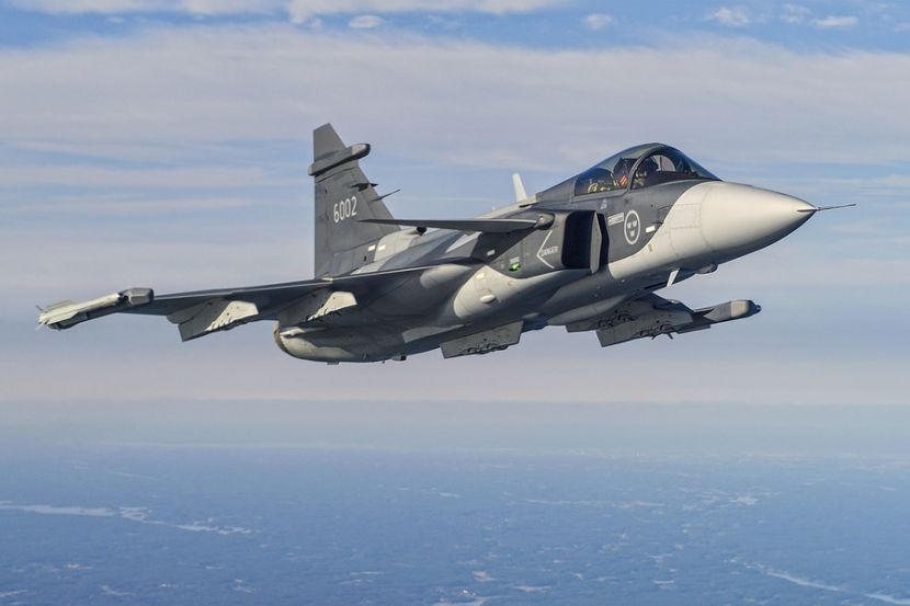 самолёт Gripen