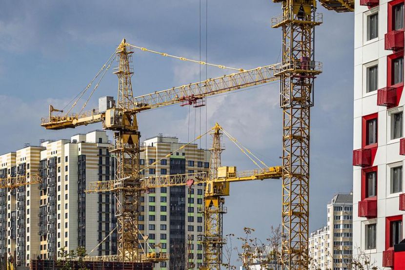 Russian Stock Market (MOEX): Share prices of development enterprises 15.12.2025, 16:30 MSK