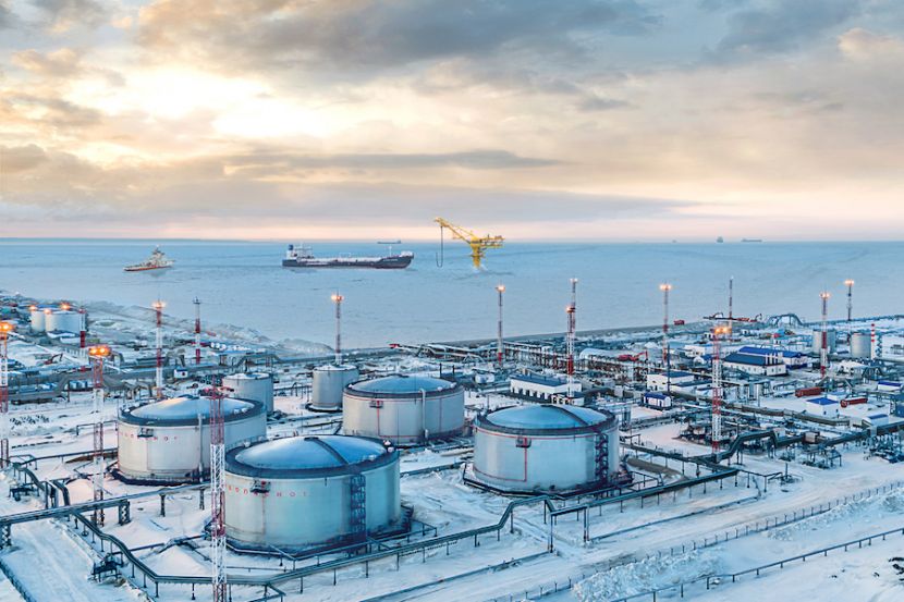 Russian Stock Market (MOEX): Share prices of oil and gas enterprises 15.01.2026, 13:29 MSK