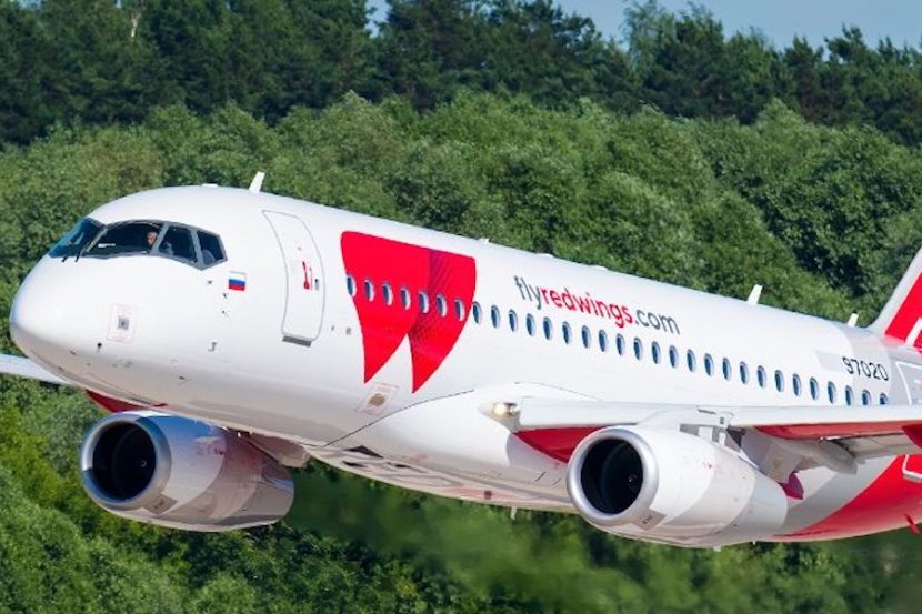 SSJ-100 Red Wings